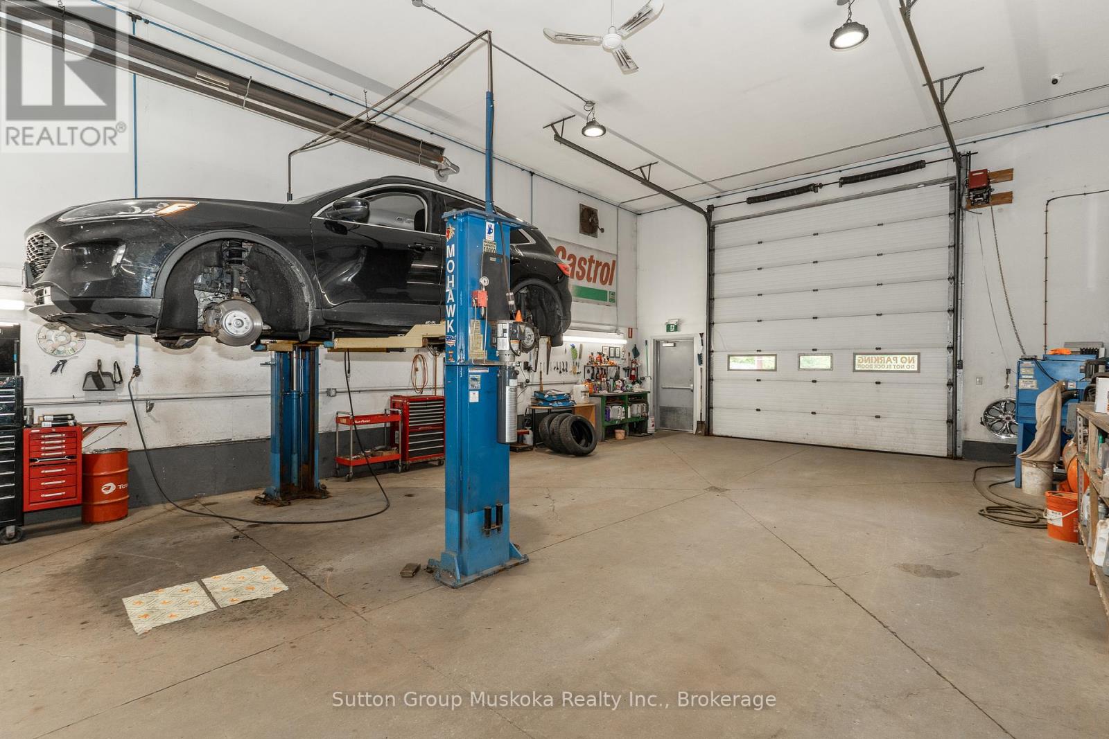 492 Old Ferguson Road E, Huntsville, Ontario  P1H 2J2 - Photo 23 - X12703714