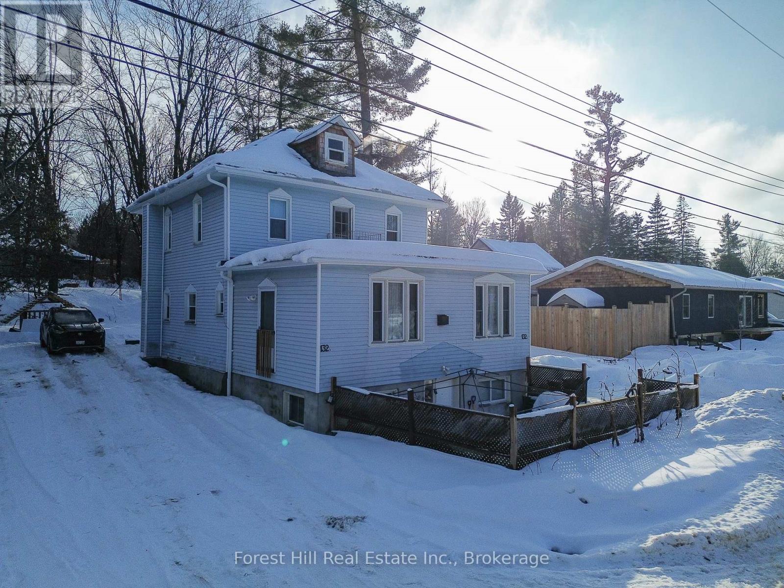 132 Richard Street, Bracebridge, Ontario  P1L 1J3 - Photo 1 - X12703960