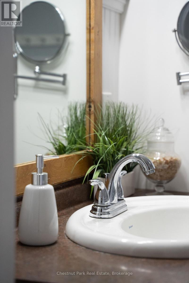 3 Cora Street E, Huntsville, Ontario  P1H 1T5 - Photo 16 - X12708090