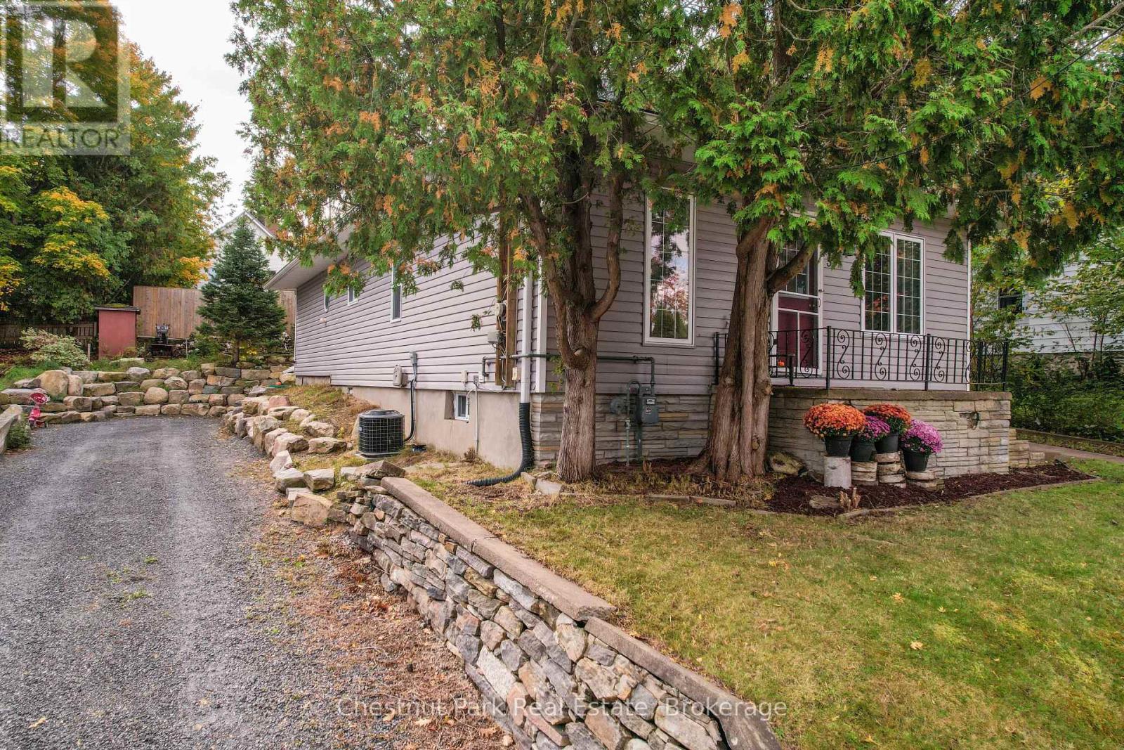 3 Cora Street E, Huntsville, Ontario  P1H 1T5 - Photo 38 - X12708090