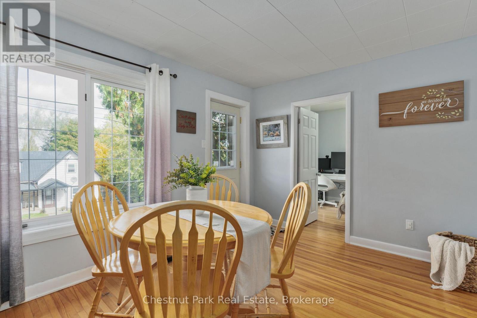 3 Cora Street E, Huntsville, Ontario  P1H 1T5 - Photo 4 - X12708090