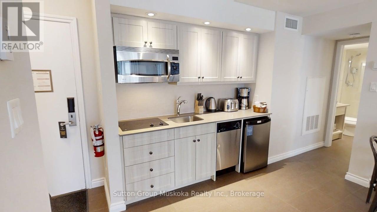 52-305 - 1235 Deerhurst Drive, Huntsville, Ontario  P1H 2E8 - Photo 10 - X12708414