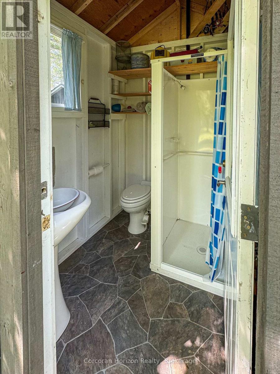 1068 Hartley Road, Gravenhurst, Ontario  P0E 1N0 - Photo 18 - X12709480