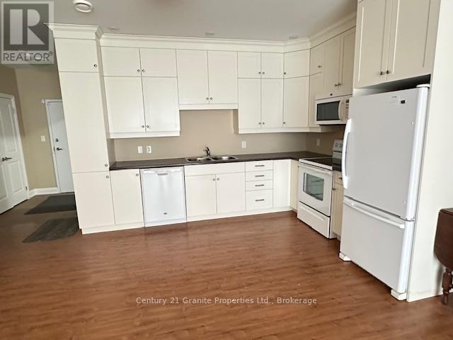 106 - 20c Silver Birch Court, Parry Sound, Ontario  P2A 0A7 - Photo 29 - X12710232