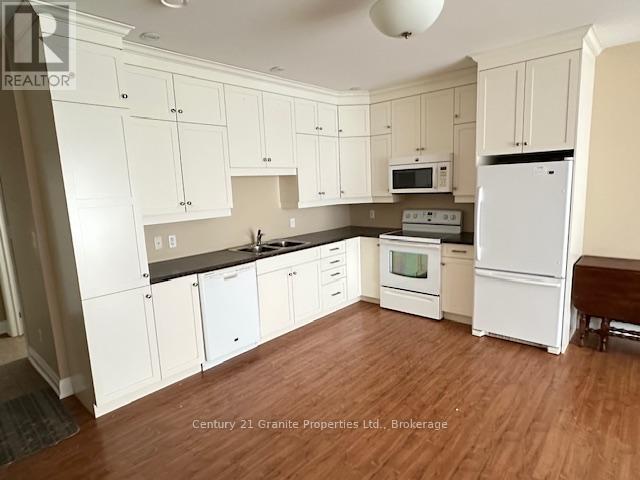 106 - 20c Silver Birch Court, Parry Sound, Ontario  P2A 0A7 - Photo 6 - X12710232