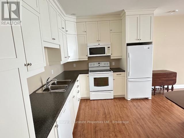 106 - 20c Silver Birch Court, Parry Sound, Ontario  P2A 0A7 - Photo 7 - X12710232