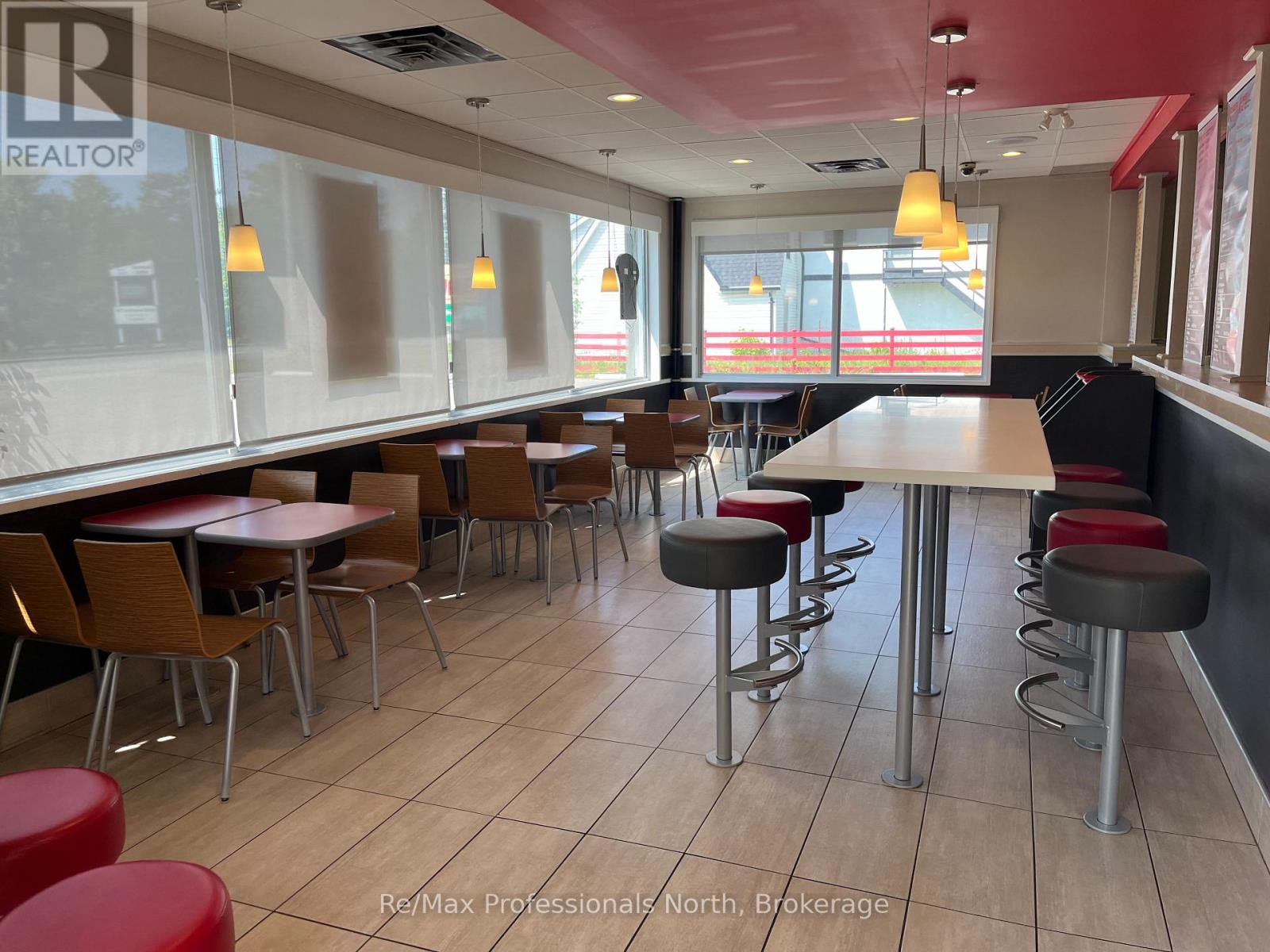 350 Winewood Avenue E, Gravenhurst, Ontario  P1P 1B7 - Photo 12 - X12711122