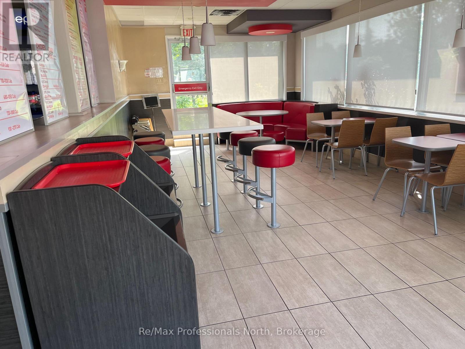 350 Winewood Avenue E, Gravenhurst, Ontario  P1P 1B7 - Photo 4 - X12711122