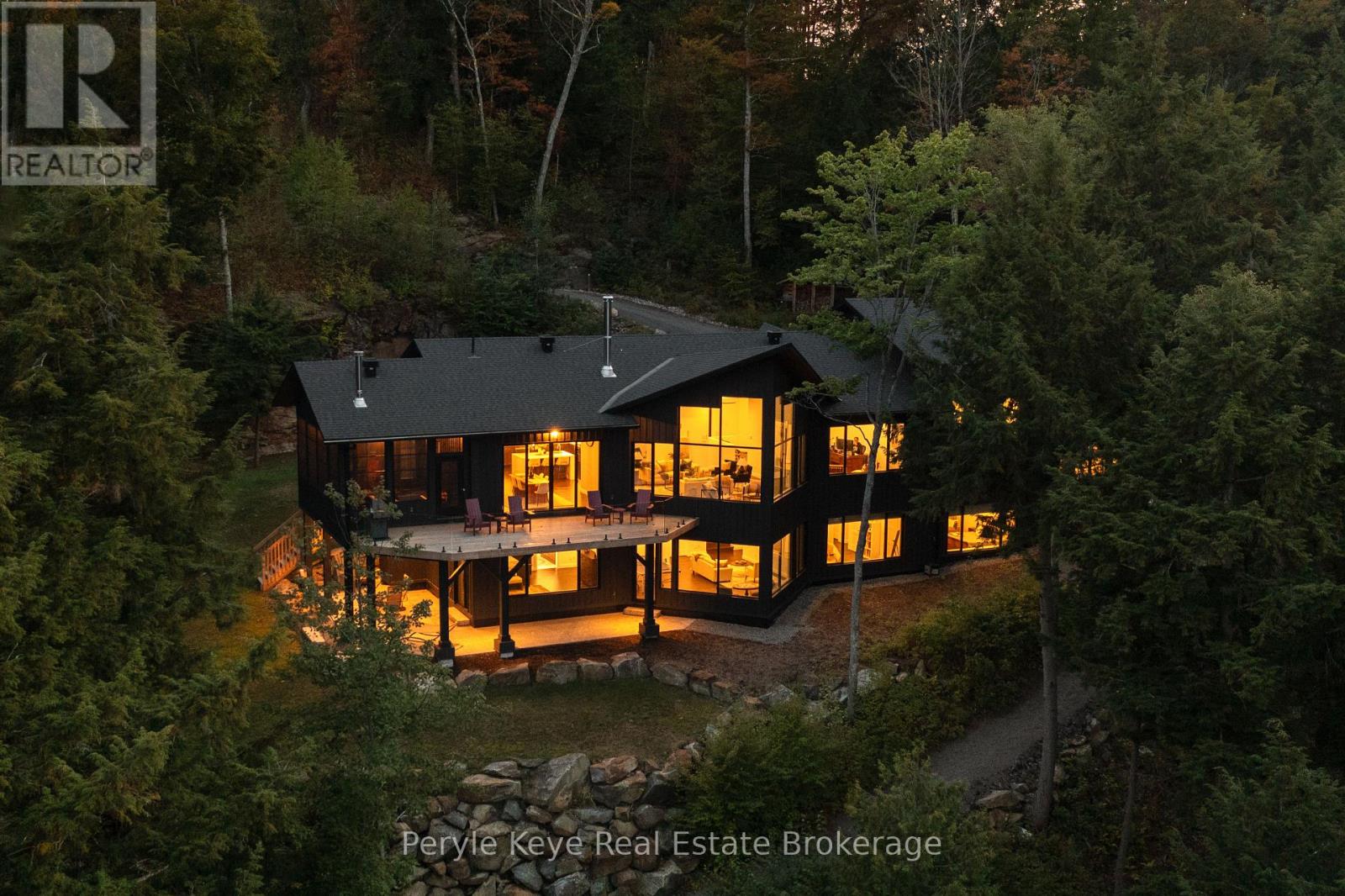 86 Claren Crescent, Huntsville, Ontario  P1H 0C3 - Photo 4 - X12712102