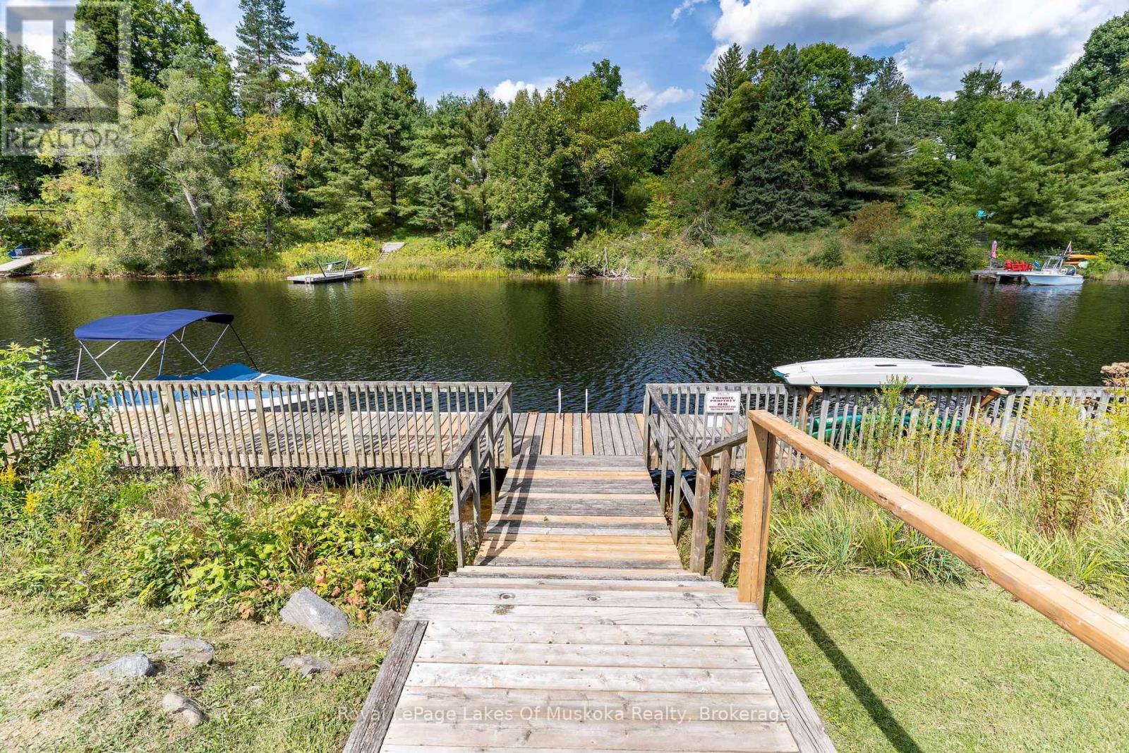 50 Shoreline Drive, Bracebridge, Ontario  P1L 1Z4 - Photo 30 - X12715550