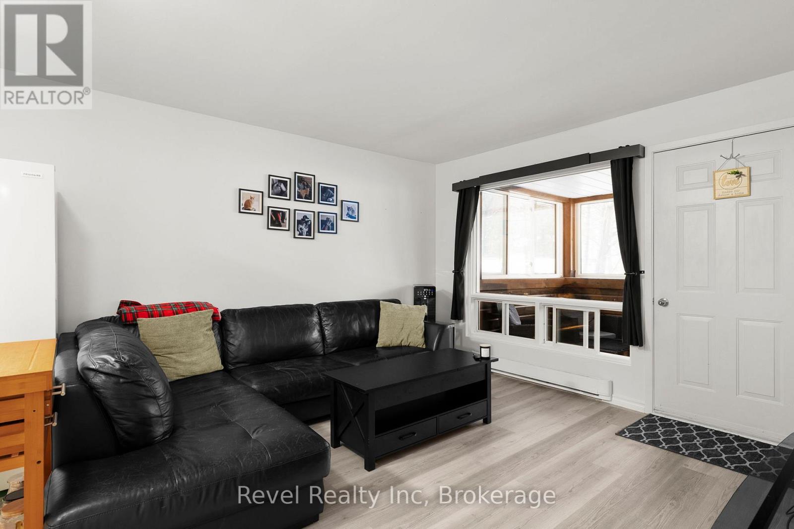 206 - 1 Georgian Bay Avenue, Parry Sound, Ontario  P2A 3B1 - Photo 11 - X12716044