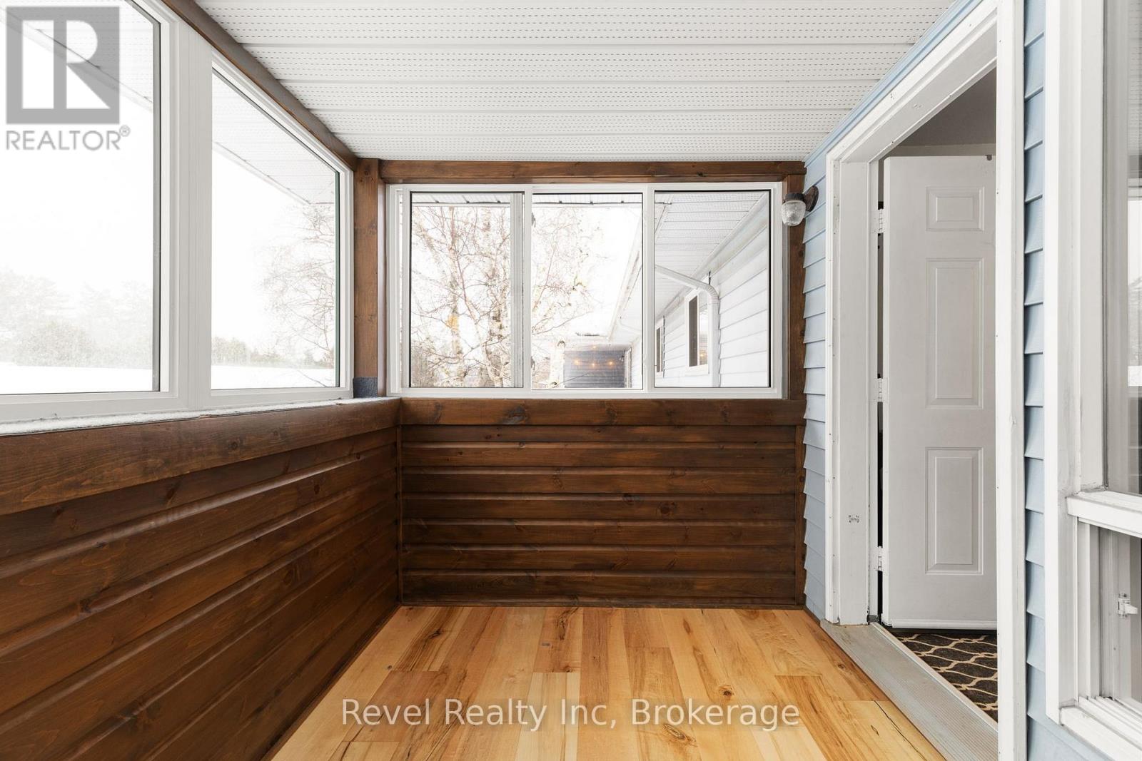 206 - 1 Georgian Bay Avenue, Parry Sound, Ontario  P2A 3B1 - Photo 21 - X12716044