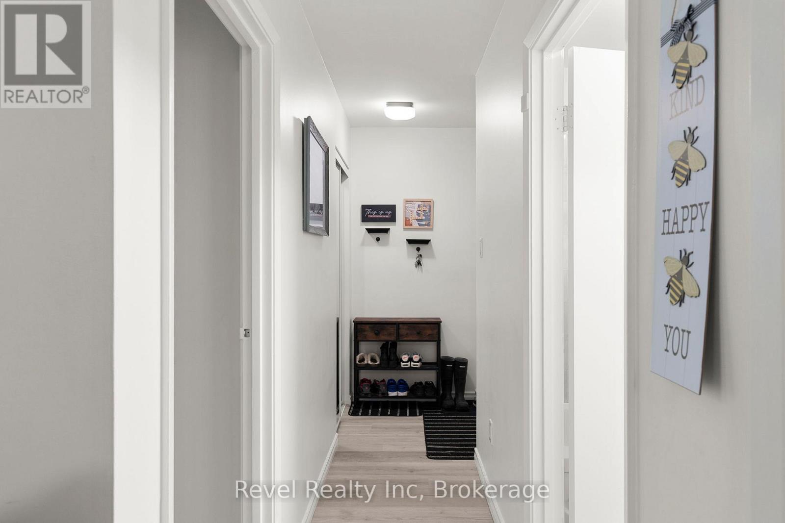 206 - 1 Georgian Bay Avenue, Parry Sound, Ontario  P2A 3B1 - Photo 4 - X12716044