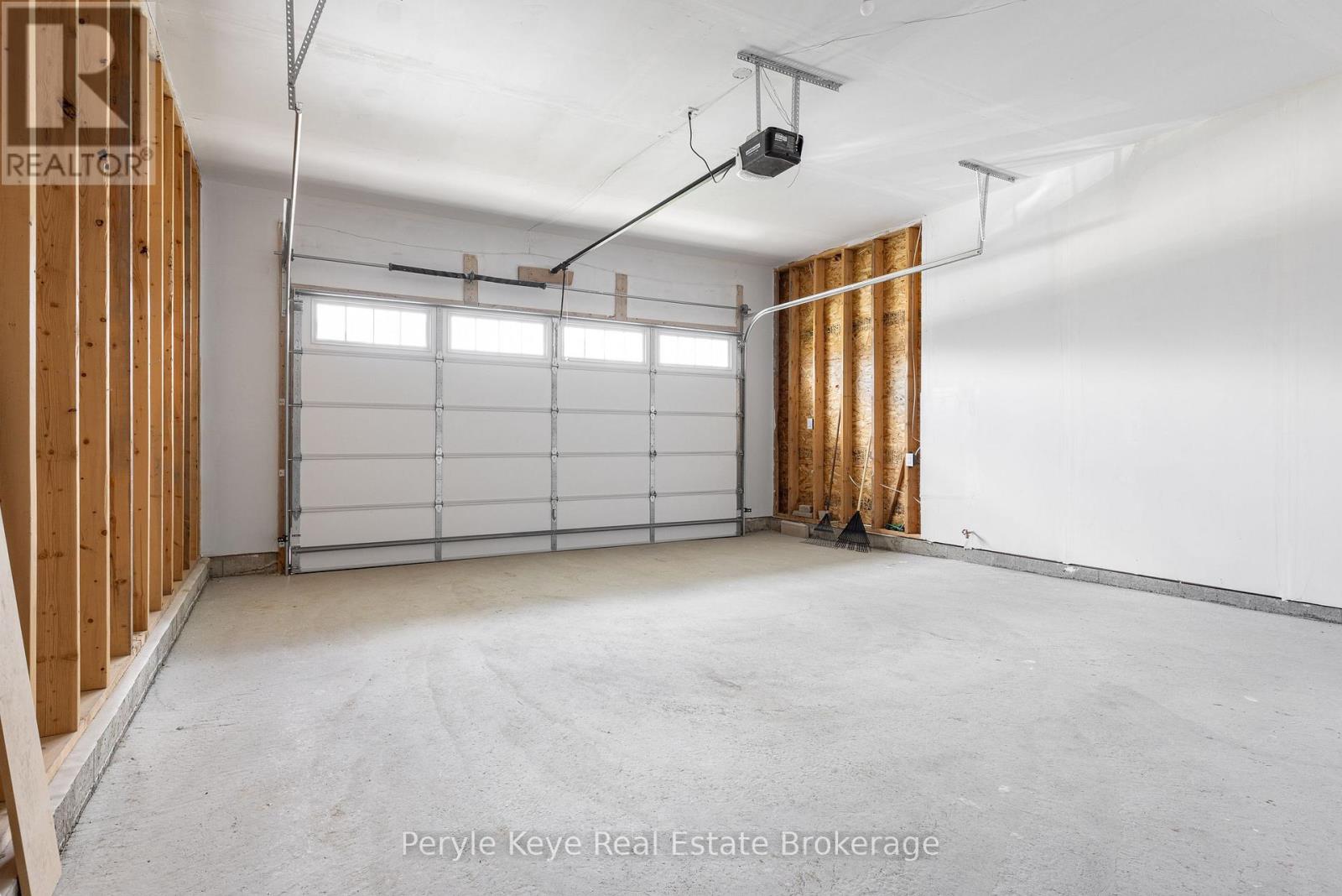 30 Dyer Crescent, Bracebridge, Ontario  P1L 0N4 - Photo 44 - X12719686