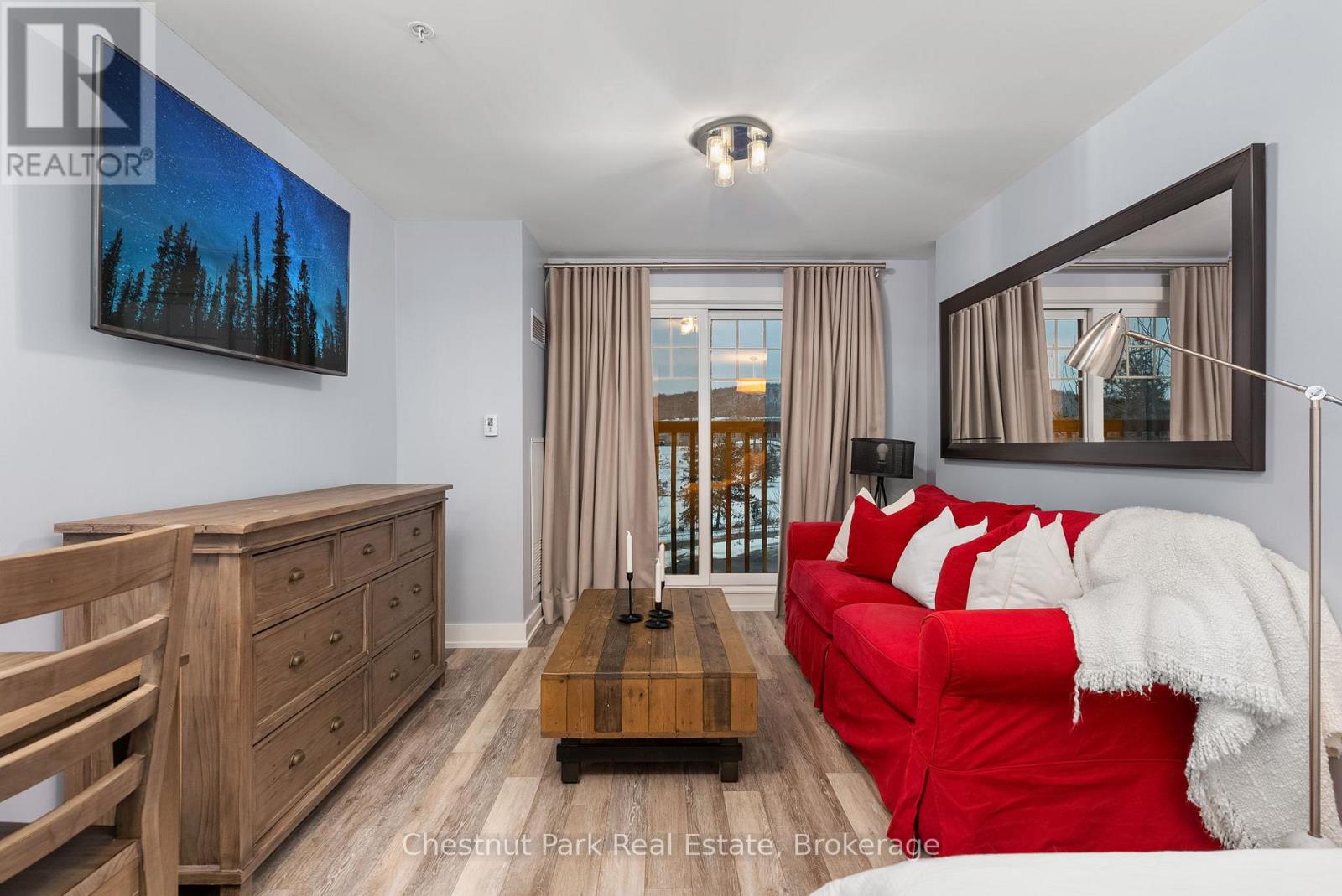 206 - 25 Pen Lake Point Road, Huntsville, Ontario  P1H 1A9 - Photo 13 - X12720654