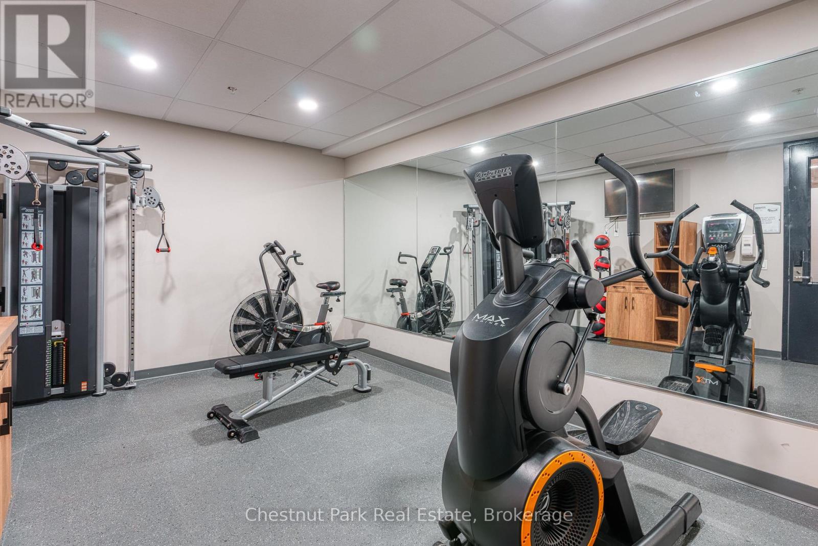 206 - 25 Pen Lake Point Road, Huntsville, Ontario  P1H 1A9 - Photo 24 - X12720654