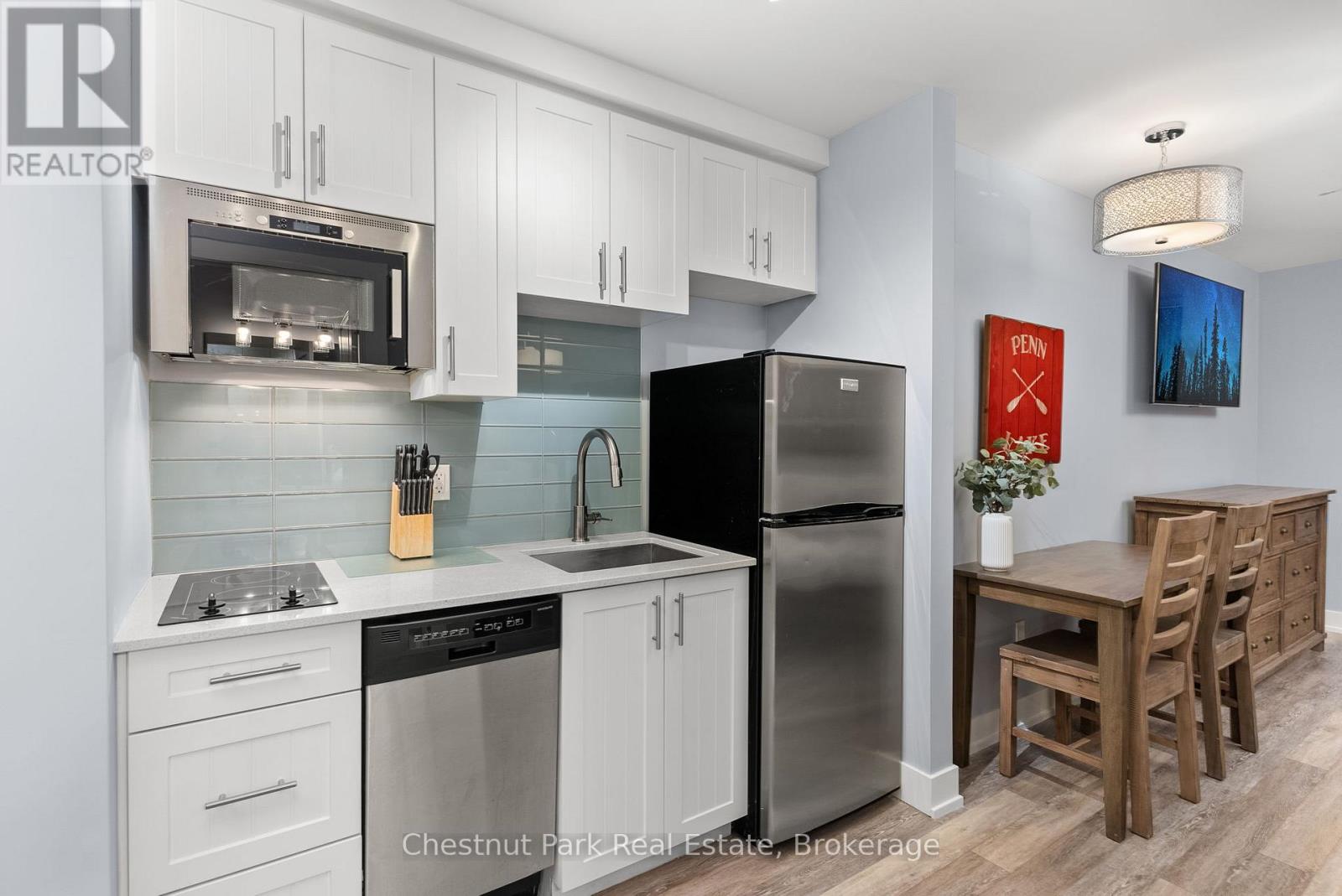 206 - 25 Pen Lake Point Road, Huntsville, Ontario  P1H 1A9 - Photo 7 - X12720654