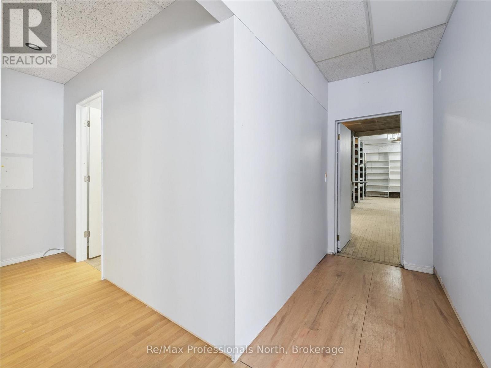 210-250 Brock Street, Gravenhurst, Ontario  P1P 1H4 - Photo 12 - X12733442