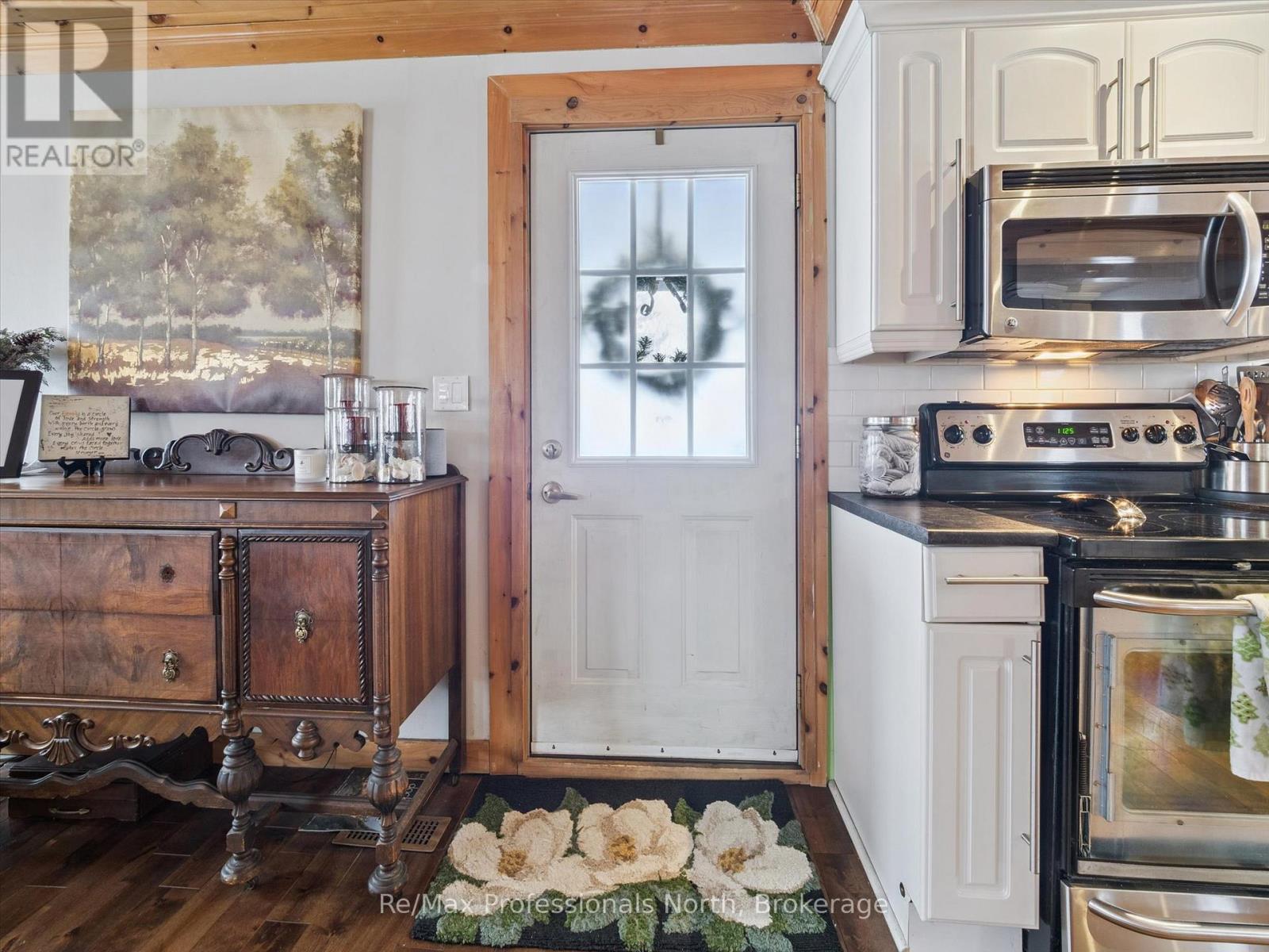 210-250 Brock Street, Gravenhurst, Ontario  P1P 1H4 - Photo 36 - X12733442