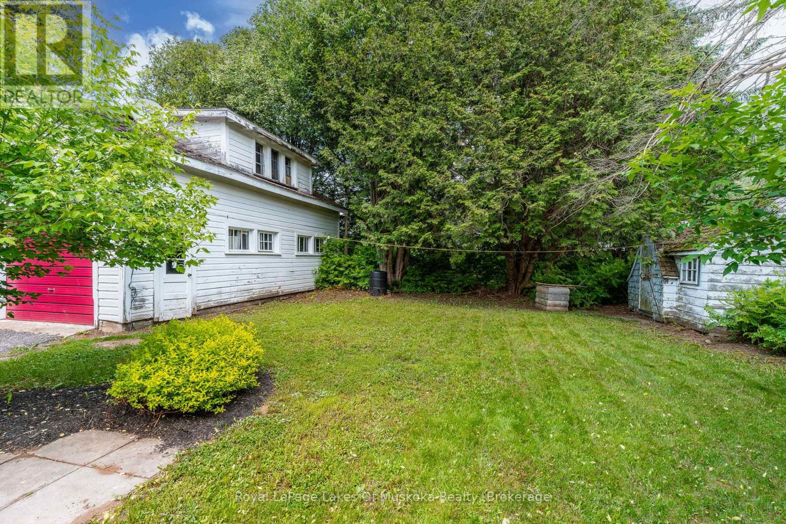 8 North Road, Lake Of Bays, Ontario  P0B 1A0 - Photo 40 - X12735404