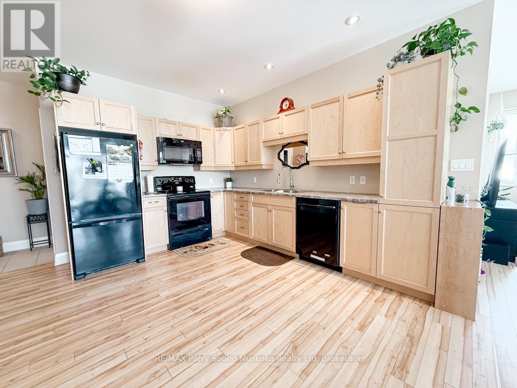 304 - 20 Silver Birch Court, Parry Sound, Ontario  P2A 0A7 - Photo 11 - X12738242