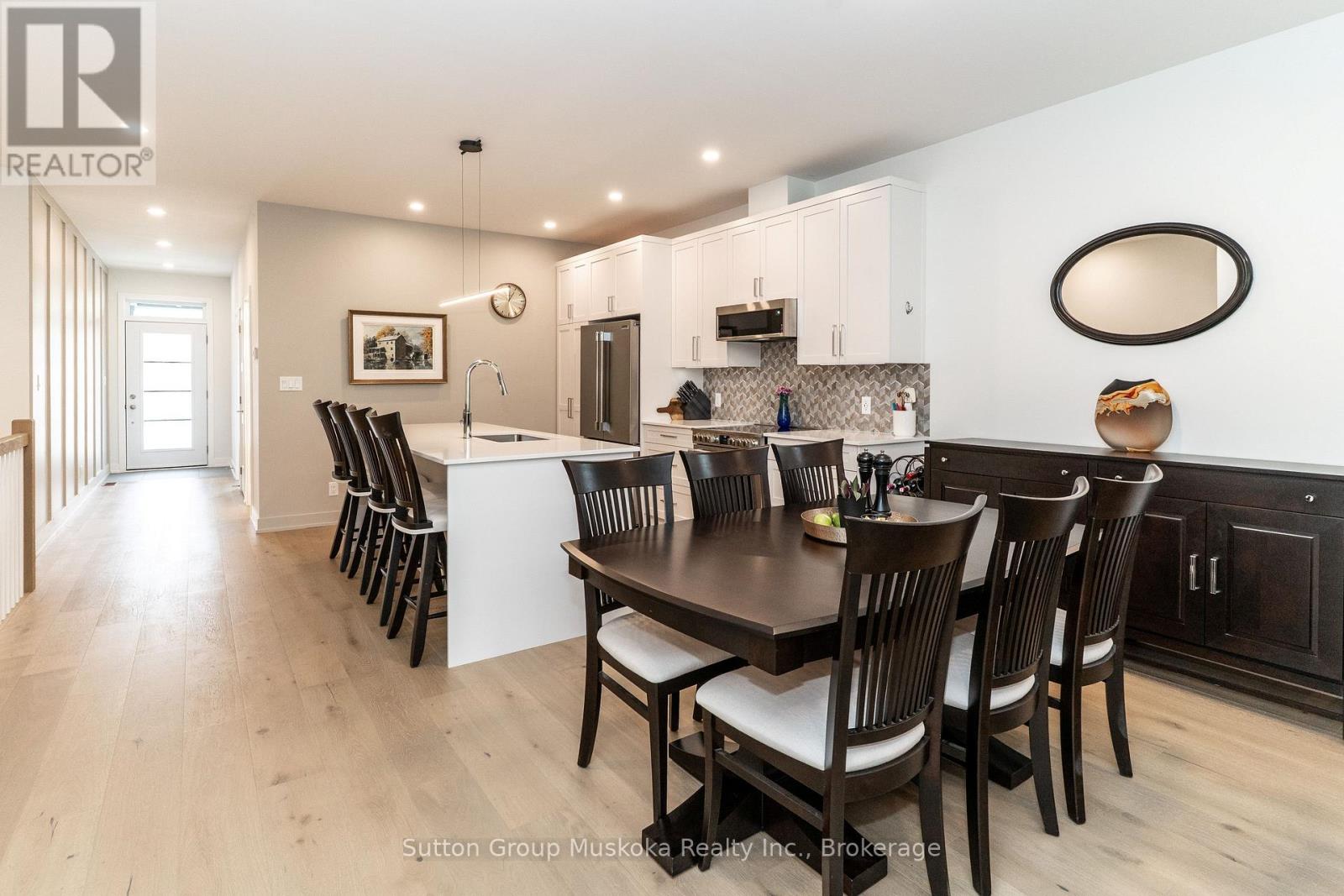 9 Jack Street, Huntsville, Ontario  P1H 0G4 - Photo 11 - X12739736