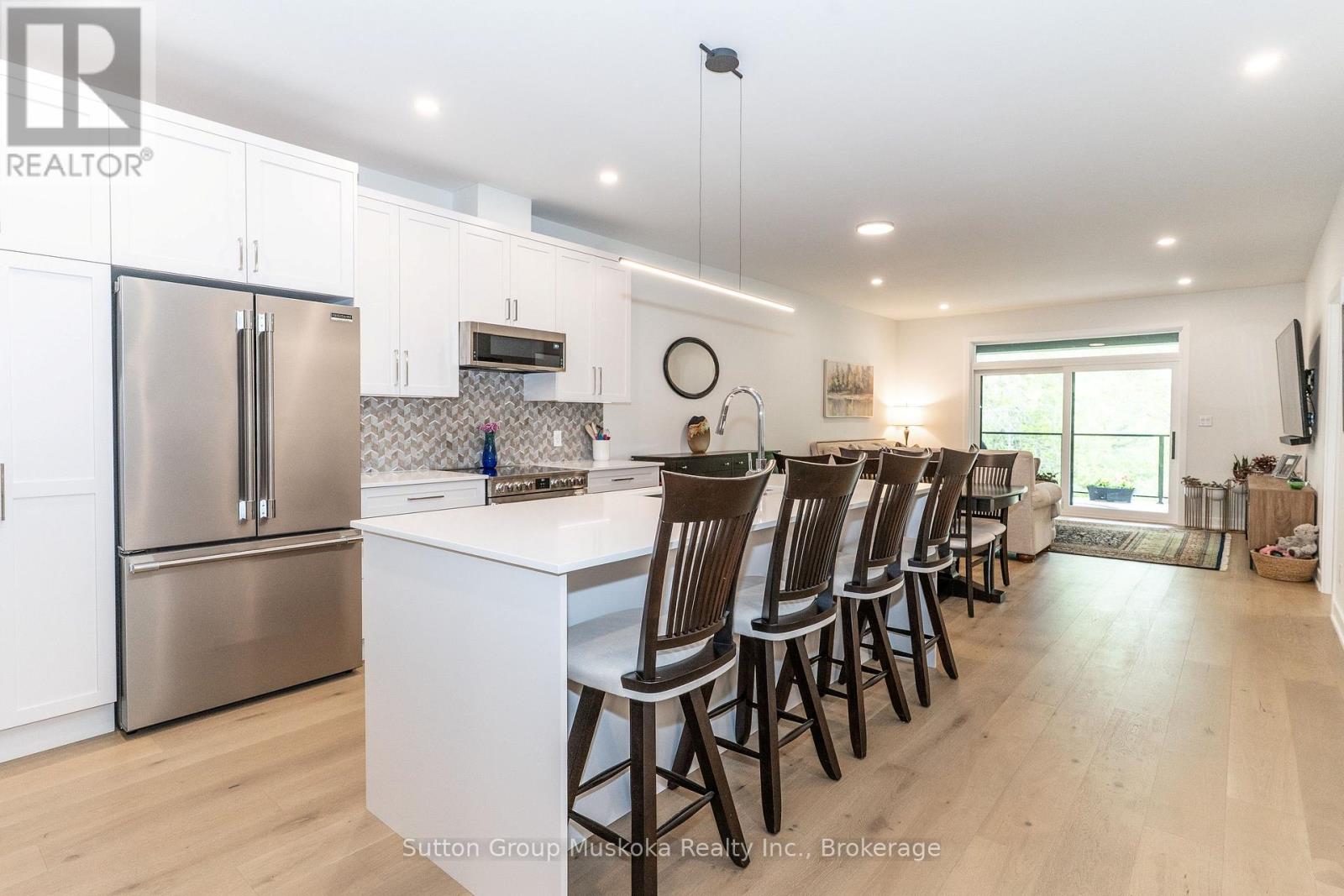 9 Jack Street, Huntsville, Ontario  P1H 0G4 - Photo 9 - X12739736