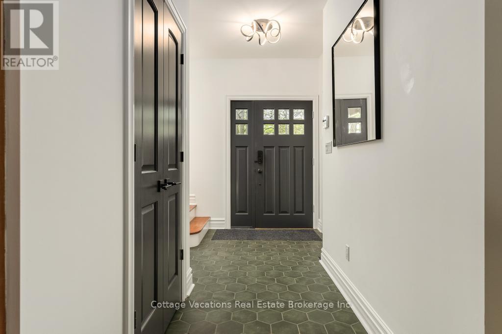 1016 Lawland Heights Road, Gravenhurst, Ontario  P1P 1R2 - Photo 18 - X12742224