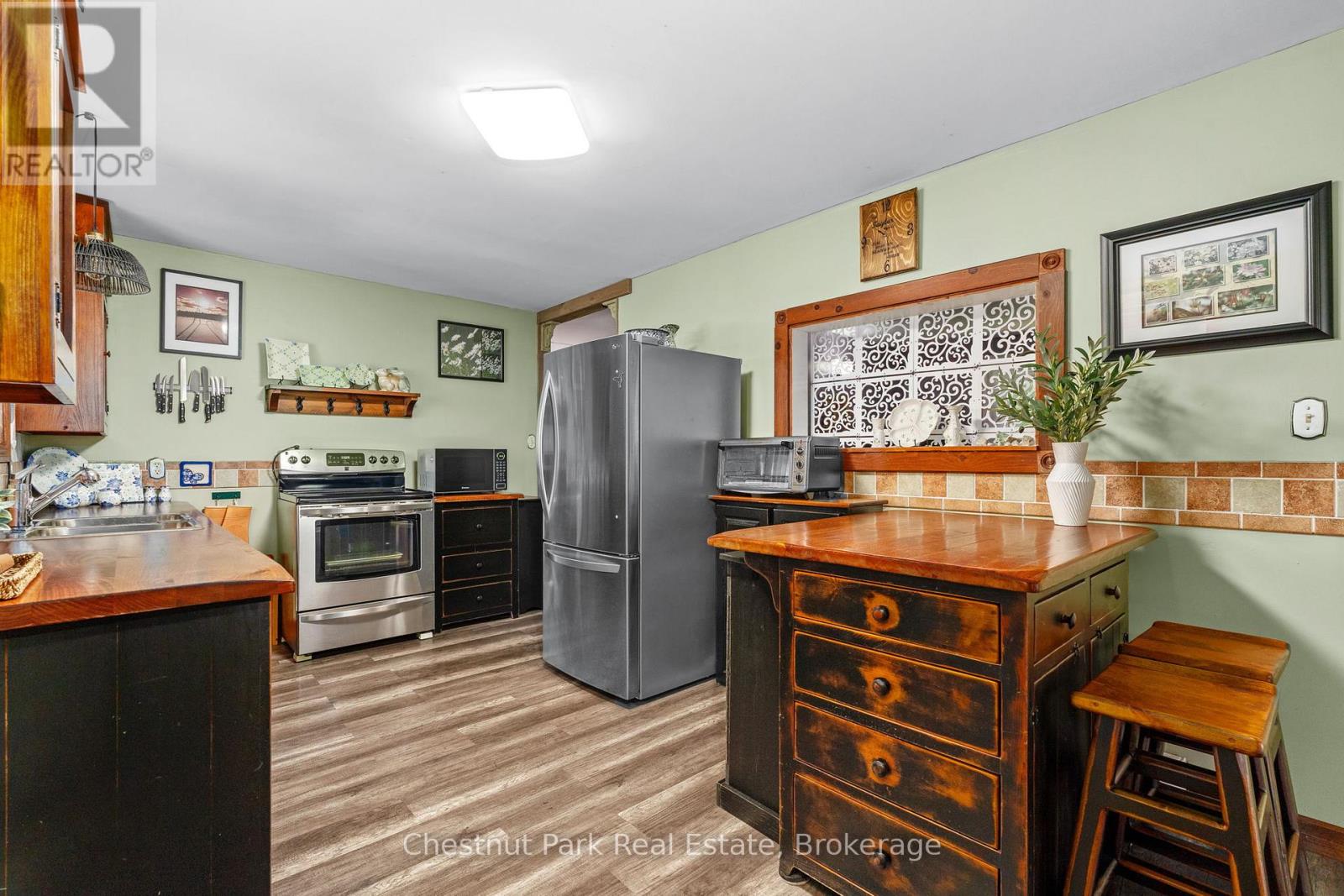 1047 Naismith Road E, Bracebridge, Ontario  P1L 1X4 - Photo 9 - X12743662