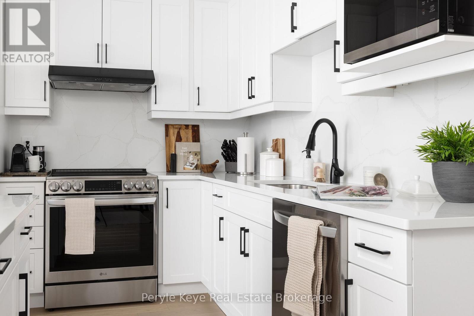 47 Charles Morley Boulevard, Huntsville, Ontario  P1H 0G5 - Photo 13 - X12751966