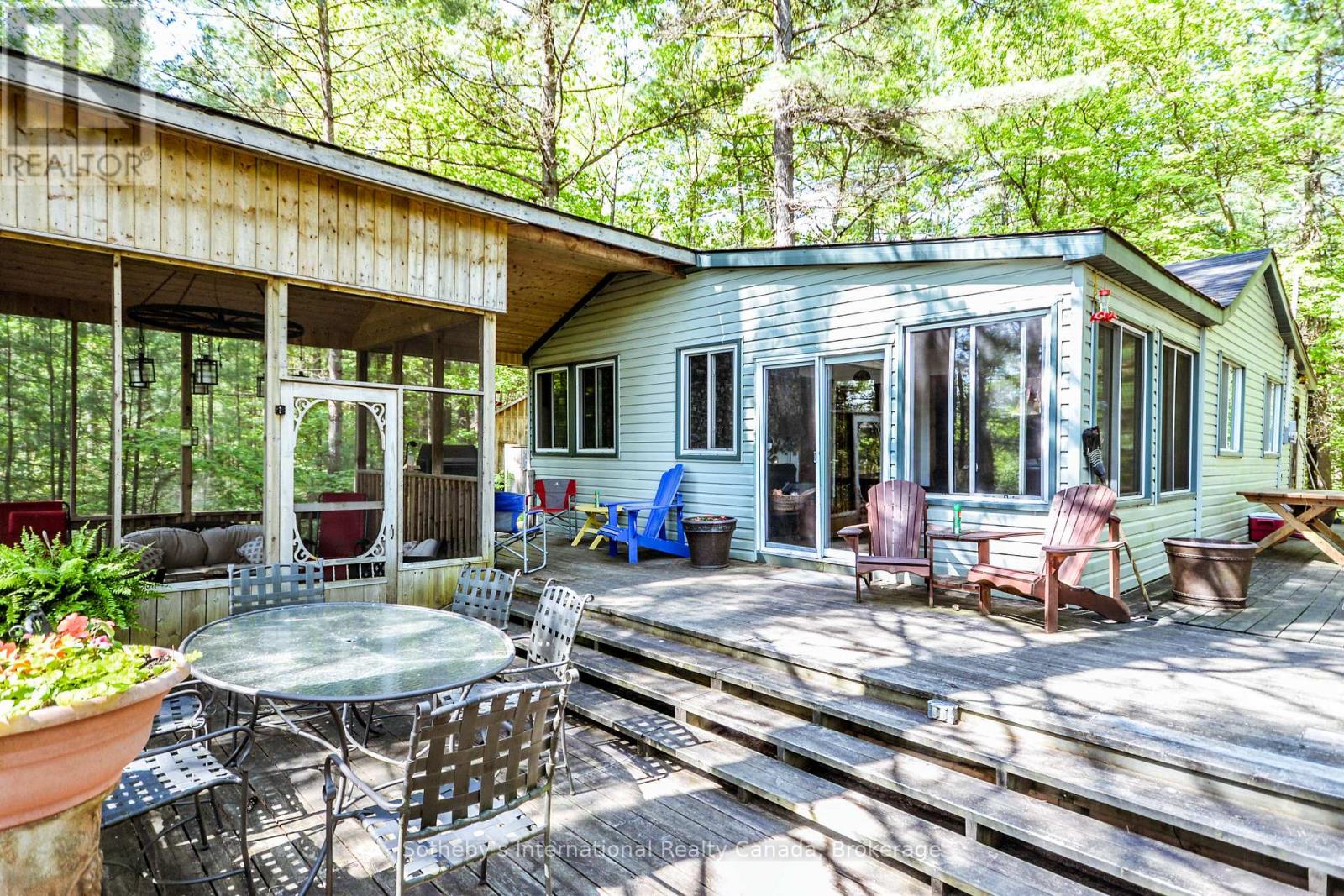 9492 Go Home Lake Shore, Georgian Bay, Ontario  P0C 1H0 - Photo 1 - X12752722