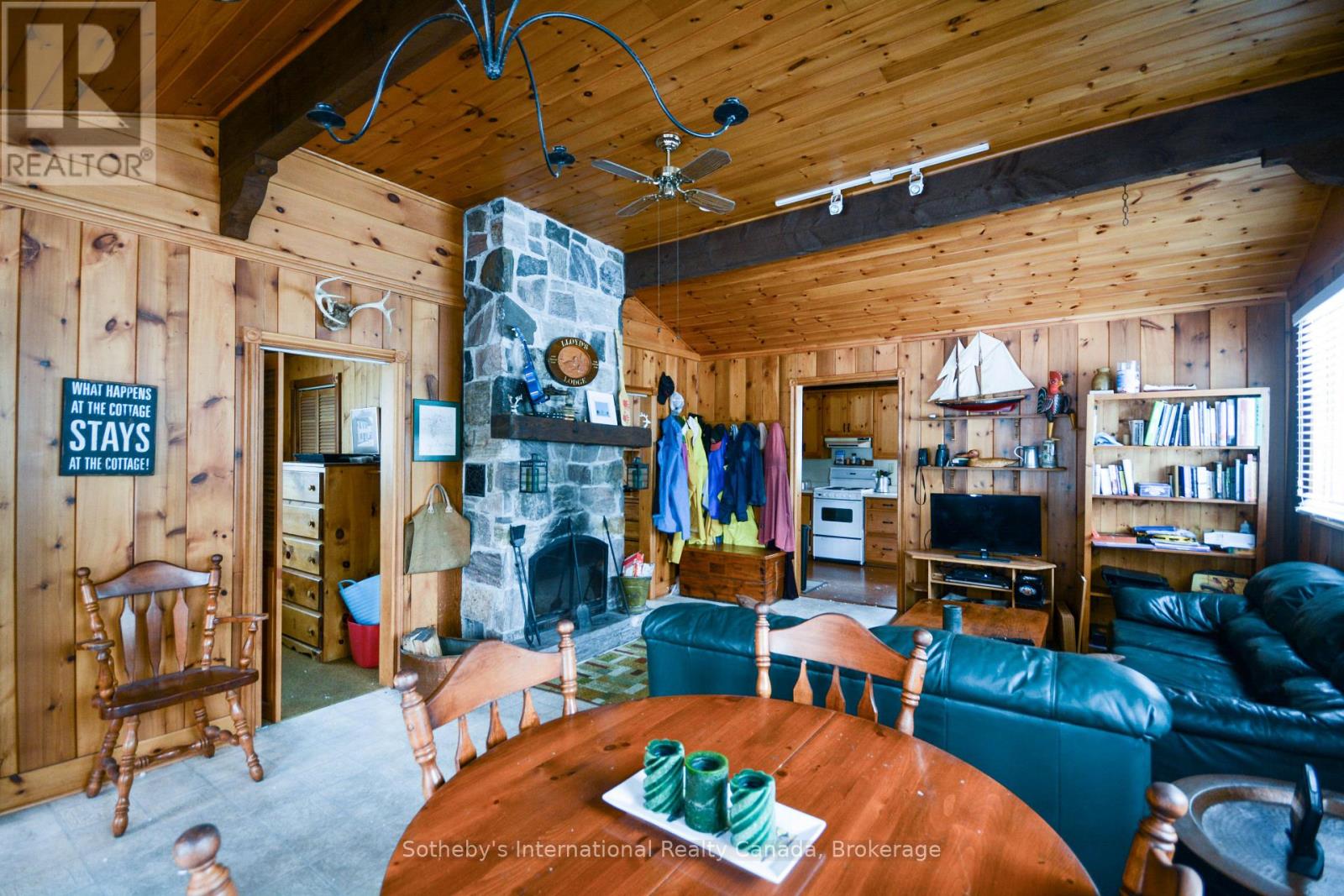 9492 Go Home Lake Shore, Georgian Bay, Ontario  P0C 1H0 - Photo 5 - X12752722