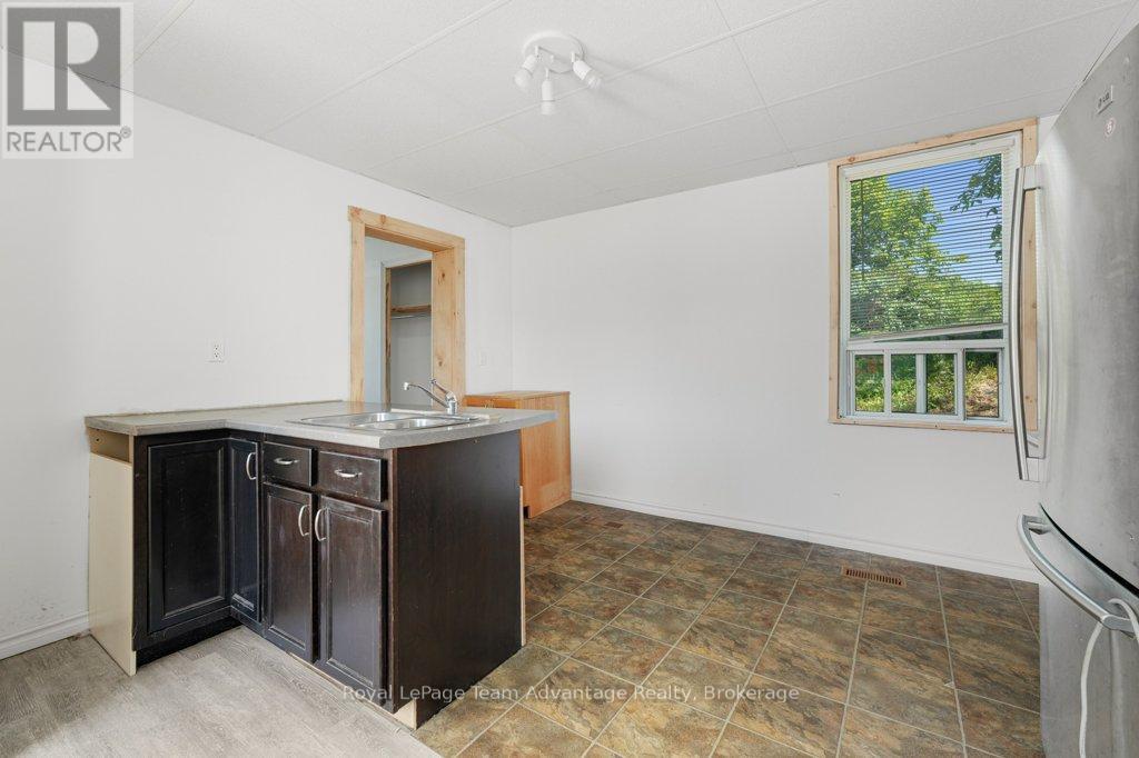 76 Bowes Street, Parry Sound, Ontario  P2A 2L7 - Photo 13 - X12754330