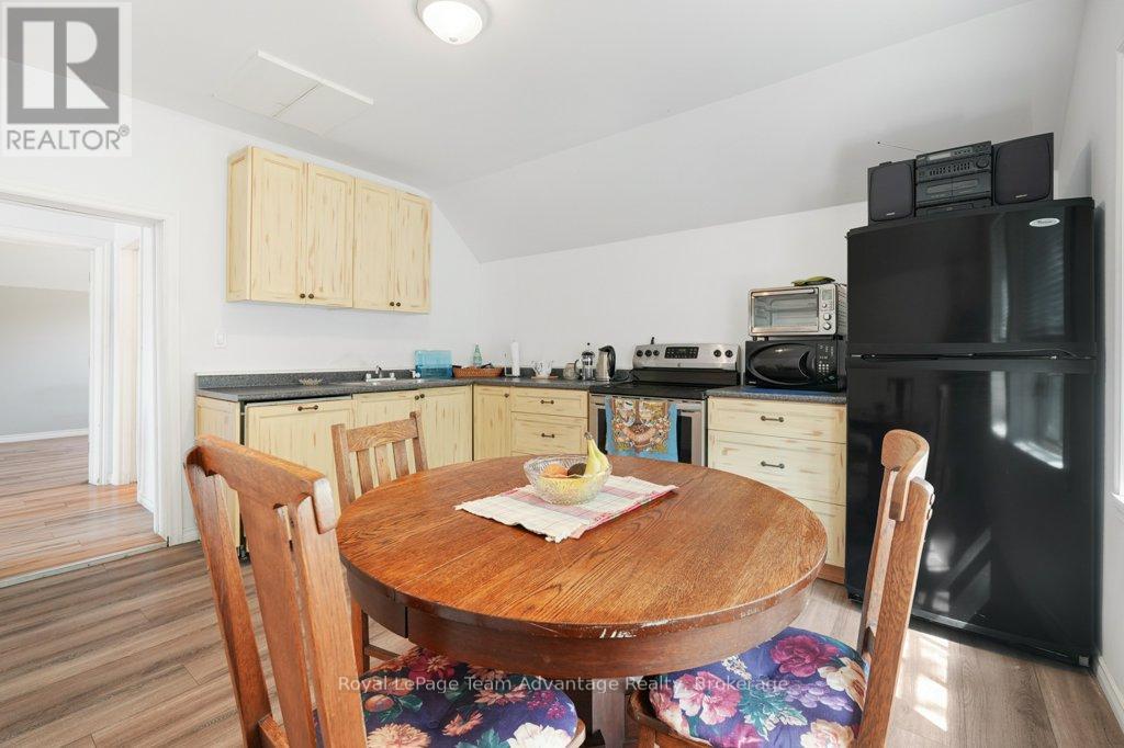 76 Bowes Street, Parry Sound, Ontario  P2A 2L7 - Photo 26 - X12754330