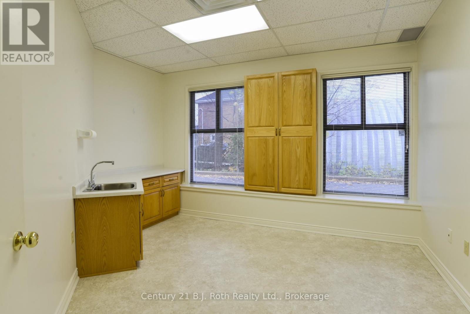 241 Brock Street, Gravenhurst, Ontario  P1P 1H4 - Photo 19 - X12755636