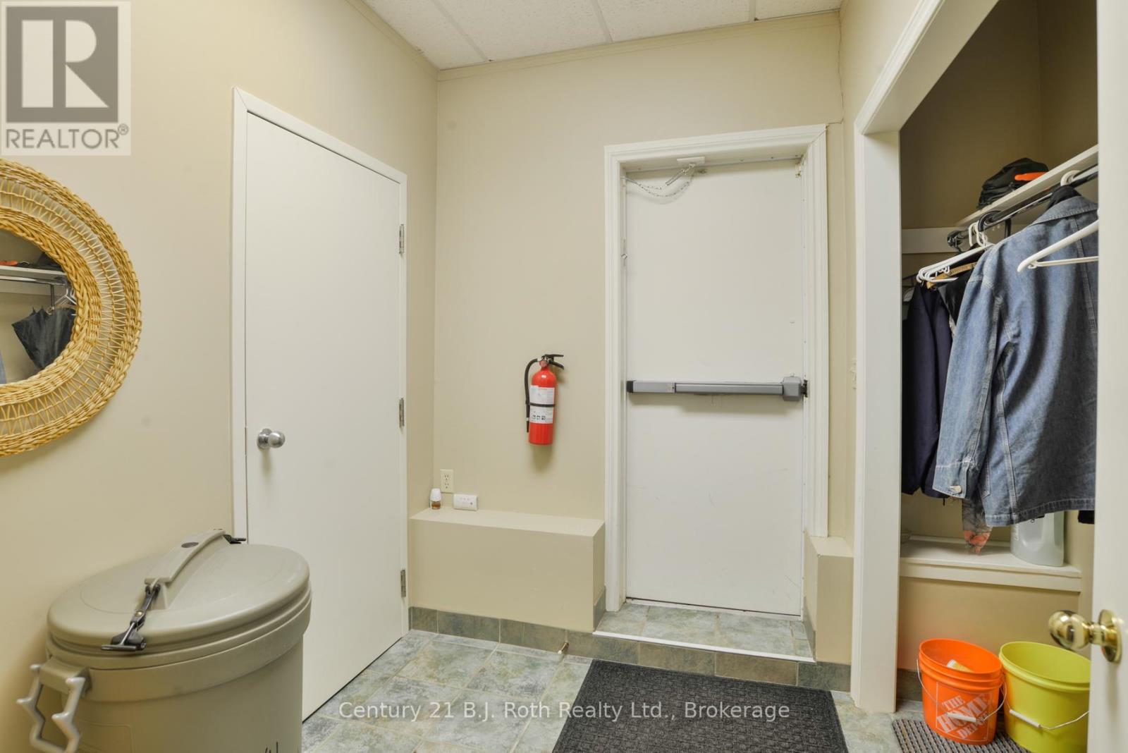 241 Brock Street, Gravenhurst, Ontario  P1P 1H4 - Photo 24 - X12755636