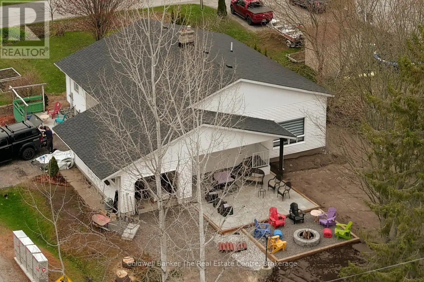 100 Readman Street, Gravenhurst, Ontario  P1P 1R2 - Photo 2 - X12759770