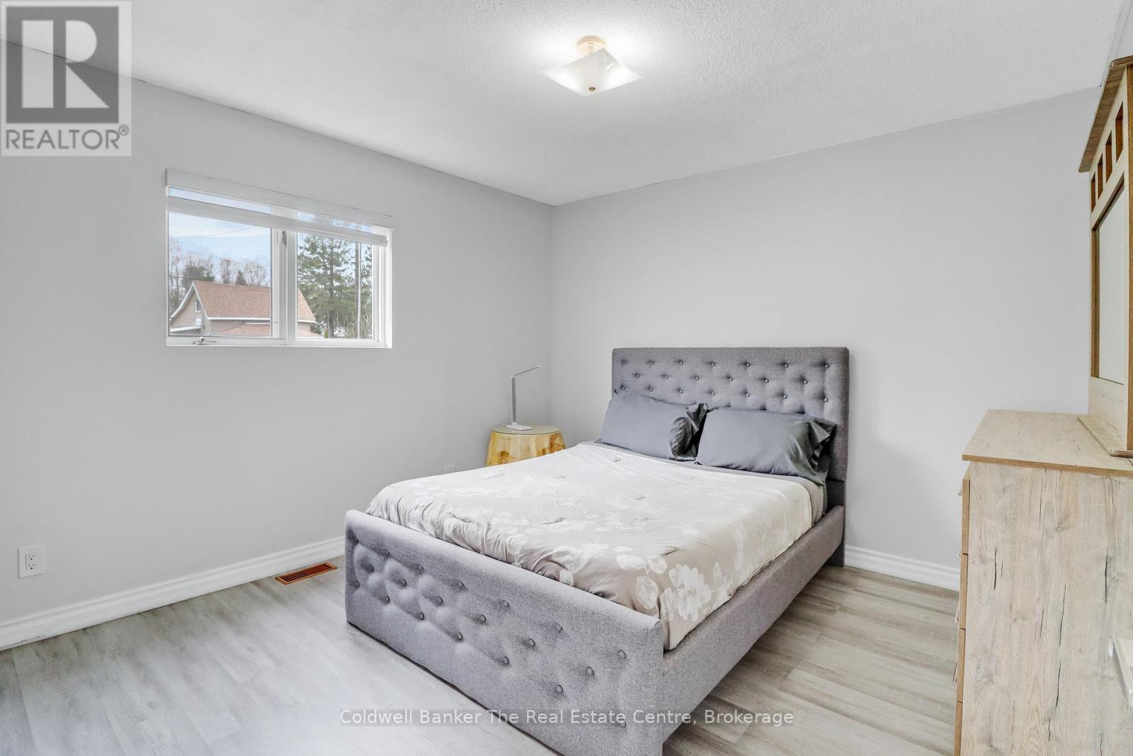 100 Readman Street, Gravenhurst, Ontario  P1P 1R2 - Photo 20 - X12759770