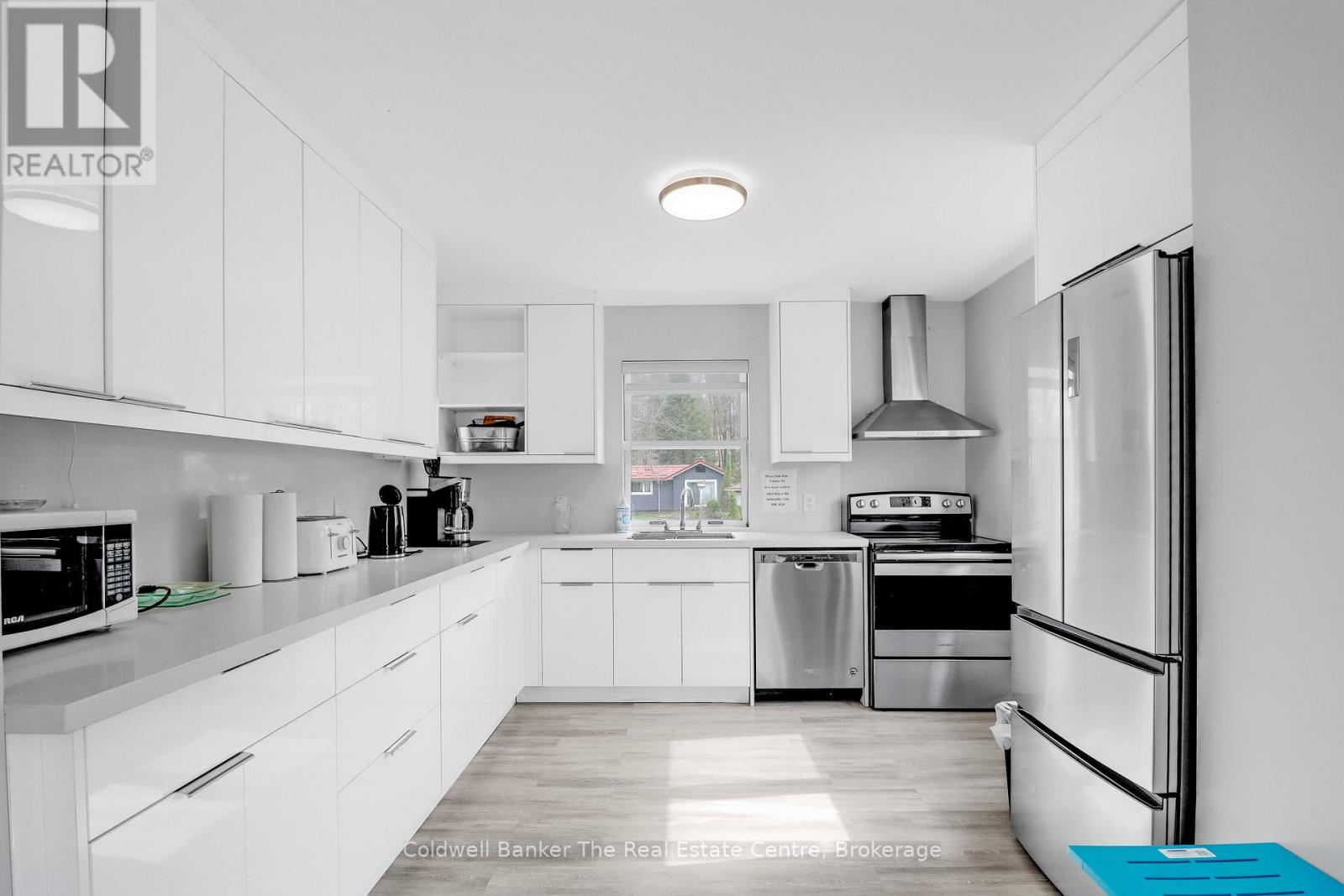 100 Readman Street, Gravenhurst, Ontario  P1P 1R2 - Photo 5 - X12759770