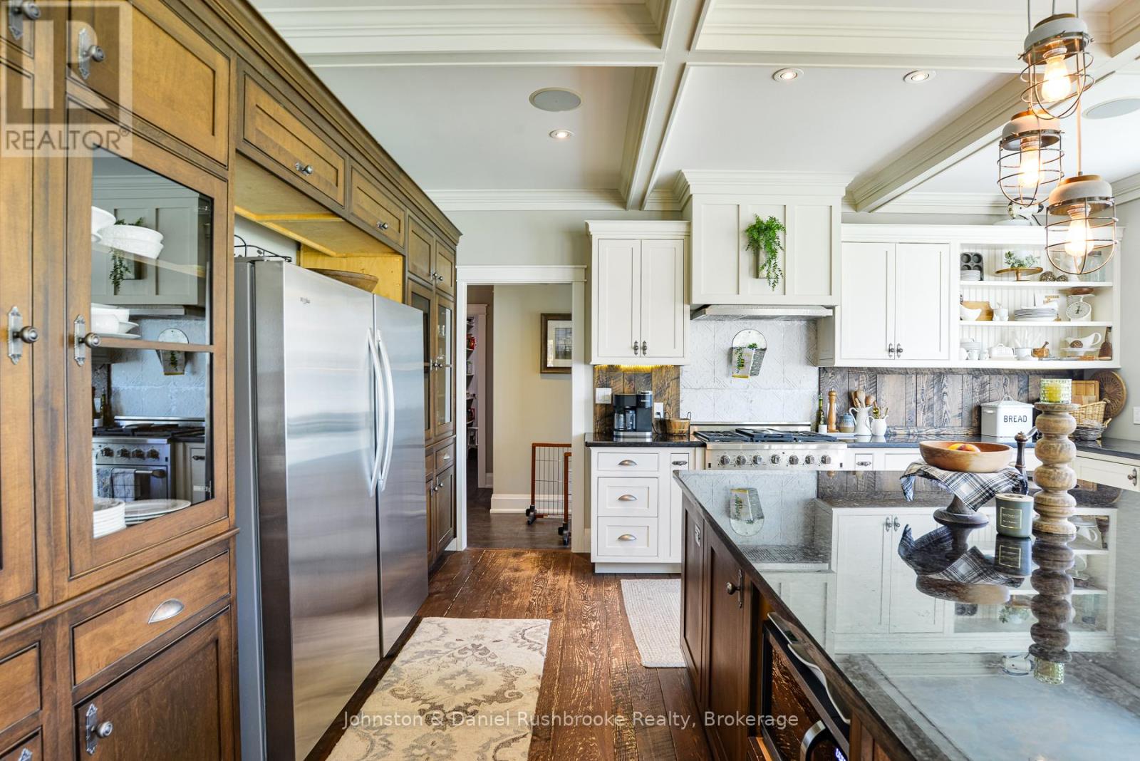 1422 Muskoka Rd 118 Road W, Bracebridge, Ontario  P1L 1W8 - Photo 16 - X12762760