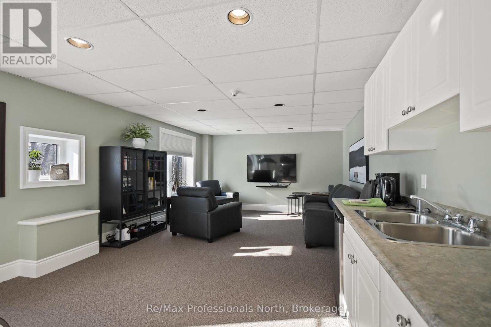 302 - 391 James Street W, Gravenhurst, Ontario  P1P 0A5 - Photo 21 - X12766252