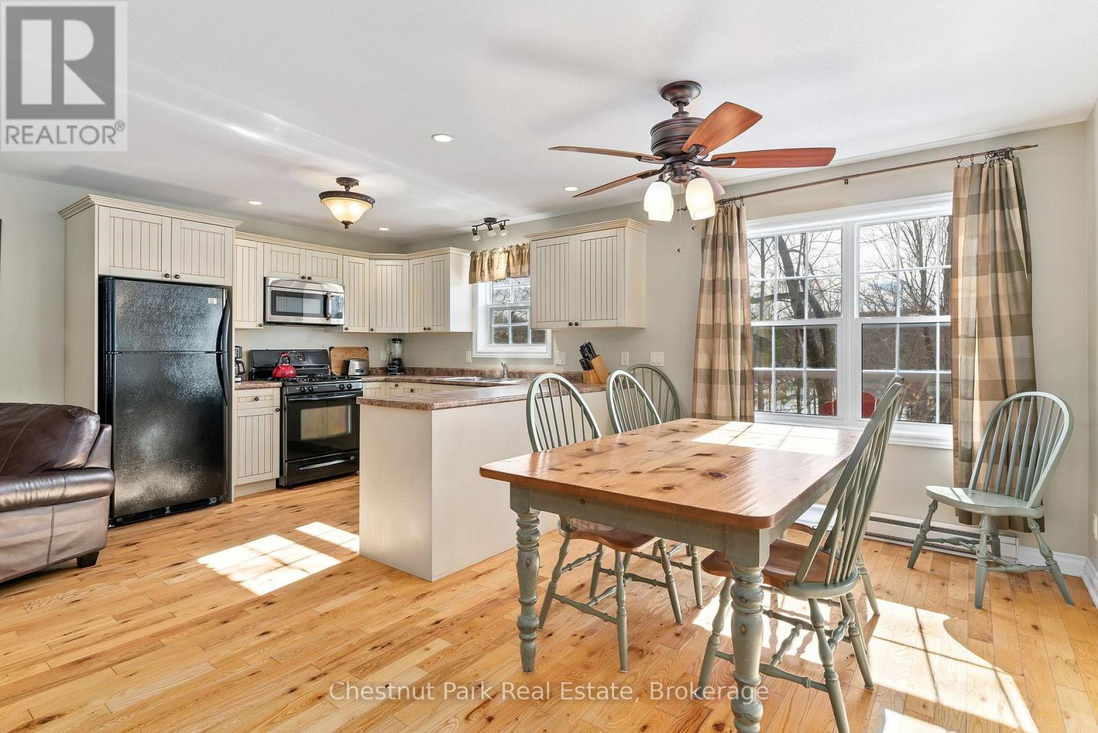 112-8 - 1052 Rat Bay Road, Lake Of Bays, Ontario  P1H 2J6 - Photo 15 - X12768528