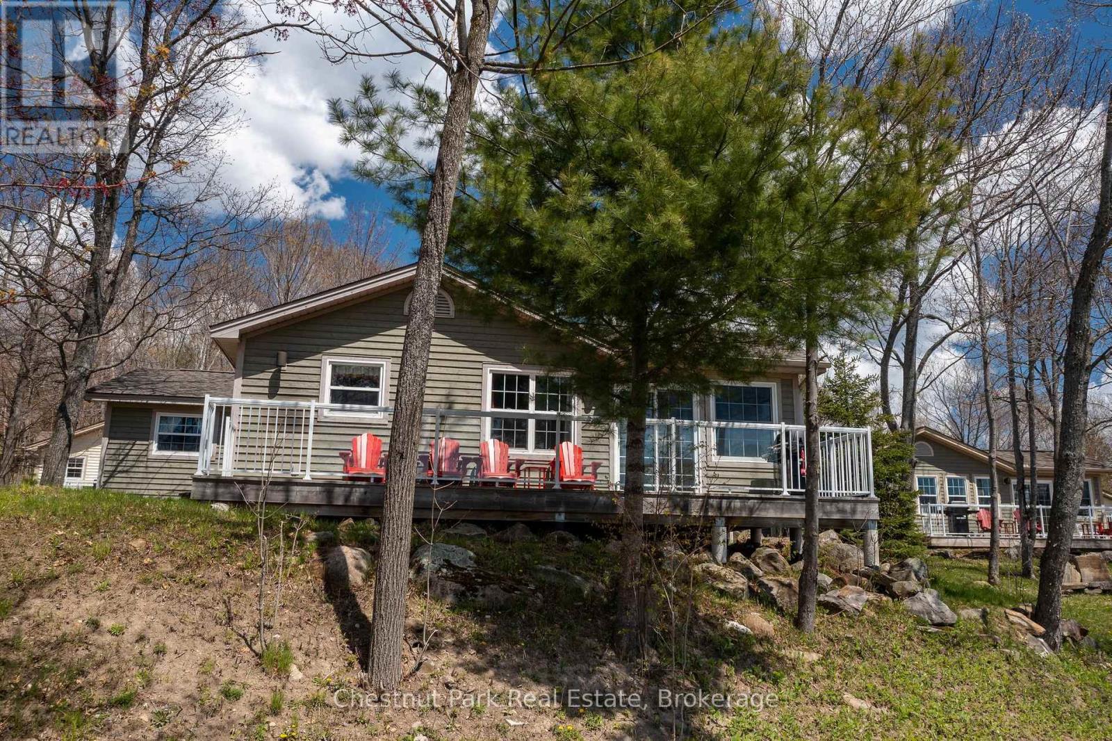 112-8 - 1052 Rat Bay Road, Lake Of Bays, Ontario  P1H 2J6 - Photo 3 - X12768528
