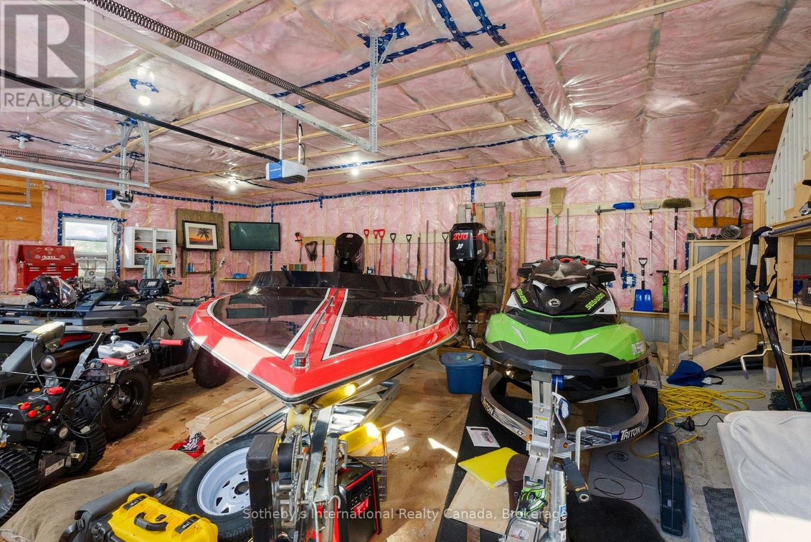 1037 Foreman Road, Muskoka Lakes, Ontario  P0B 1J0 - Photo 21 - X12770758