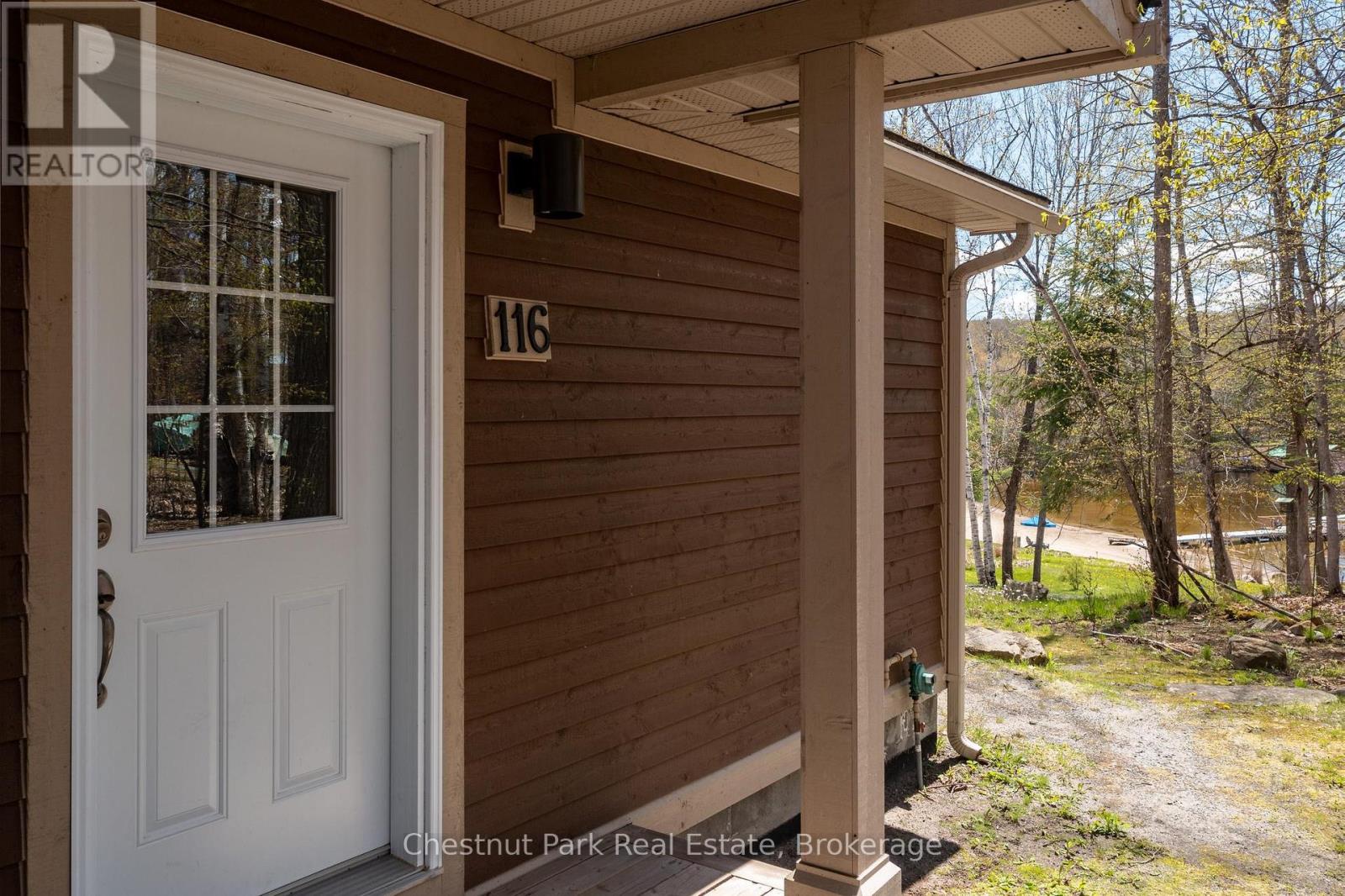 116-10 - 1052 Rat Bay Road, Lake Of Bays, Ontario  P1H 2J6 - Photo 3 - X12773454
