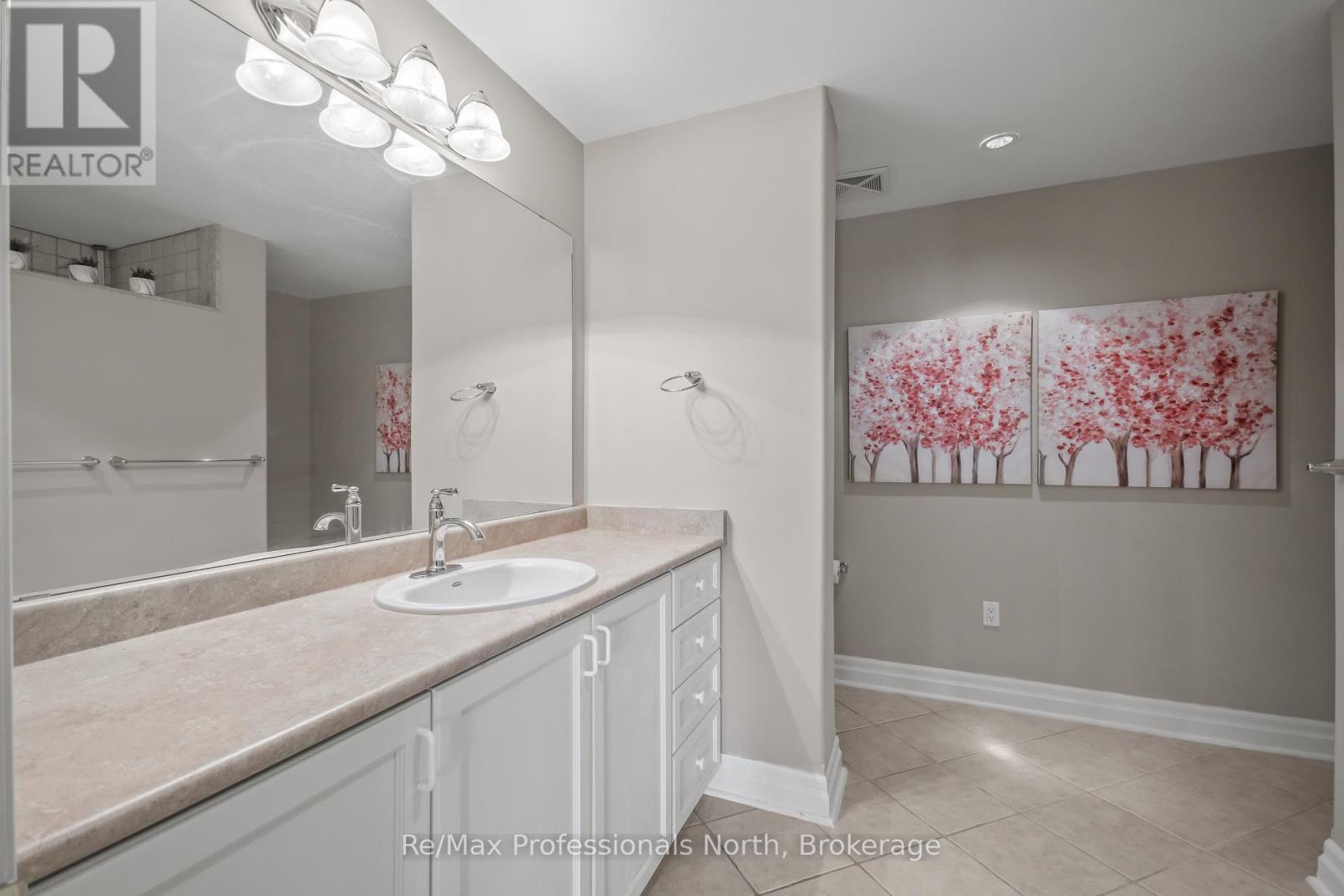 403 - 110 Steamship Bay Road, Gravenhurst, Ontario  P1P 1Z9 - Photo 14 - X12775572