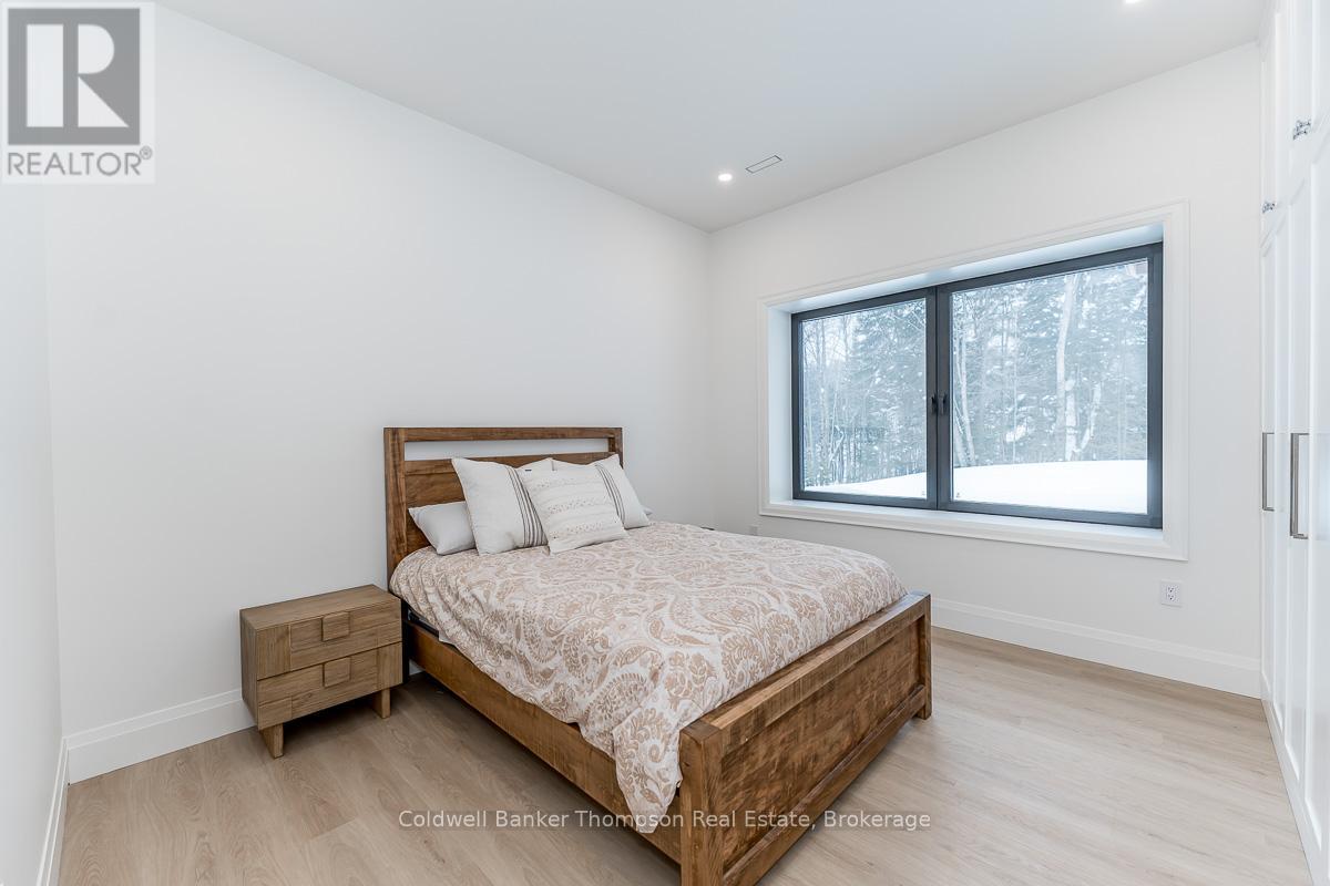 11 Glen Eagle Court, Huntsville, Ontario  P1H 1B1 - Photo 44 - X12782602