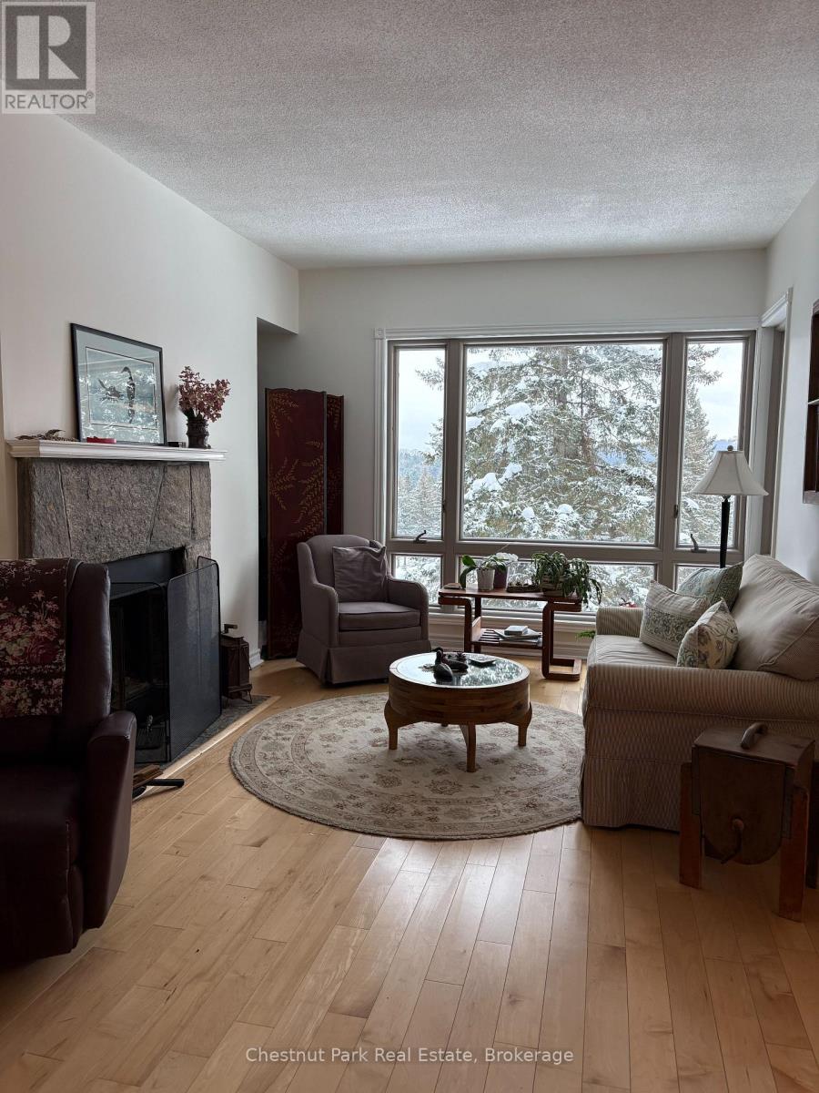 5 - 3421 Grandview Forest Hill Drive, Huntsville, Ontario  P1H 2J5 - Photo 3 - X12782882