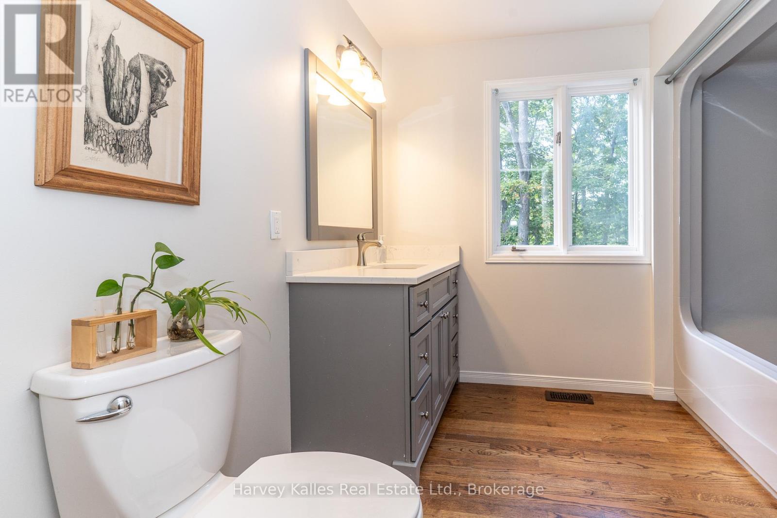 28 Queen Street, Parry Sound, Ontario  P2A 2W3 - Photo 19 - X12786314