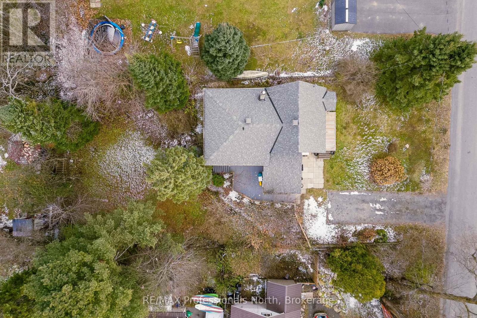 18 George Street, Huntsville, Ontario  P1H 1T9 - Photo 27 - X12789308